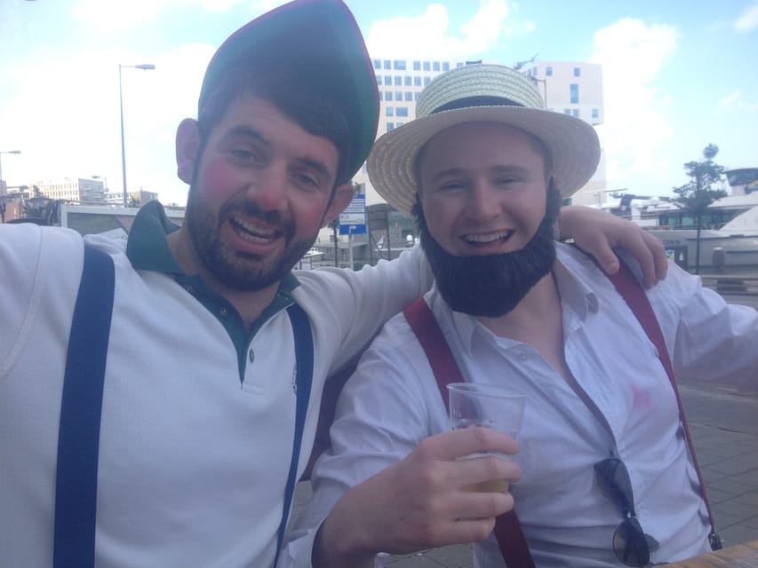 Amsterdam: Shared Party Bike Tour with Beer - Drinks and value: unlimited beer and prosecco, plus the optional 20L add-on