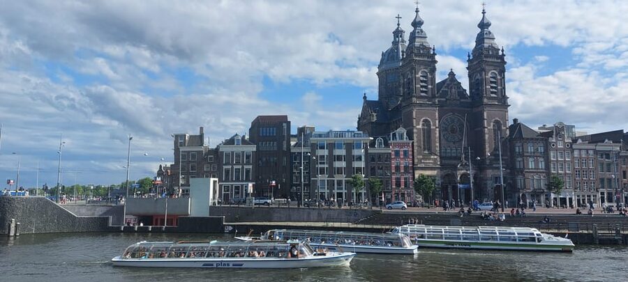 Amsterdam Shore Excursion: Highlights Walk & Canal Cruise - Price and what you get for $165