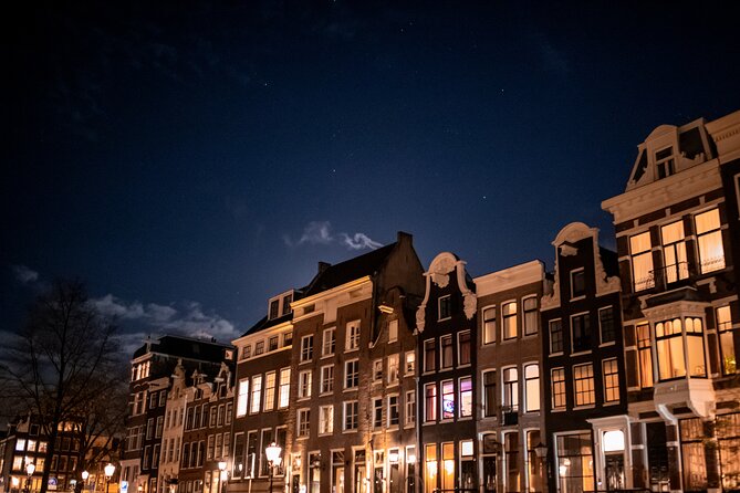 Amsterdam Small-Group Evening Canal Cruise Including Wine, Craft Beer, Cheese - Boat comfort and host style on Pure Boats