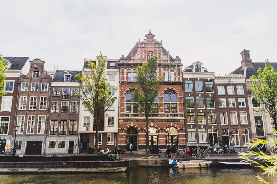 Amsterdam Small-Group Walking Tour - Jewish Cultural District and Zuiderkerk: memory tied to place