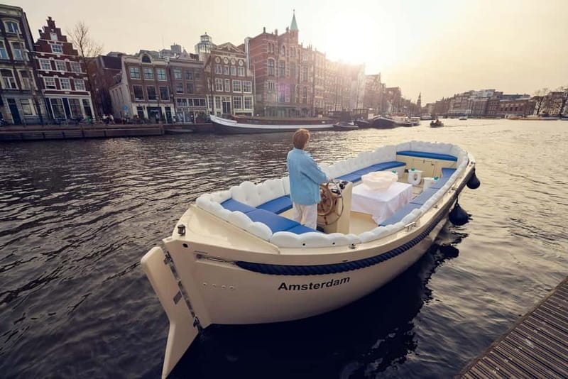 Amsterdam: Smoke & Cruise on covered Cannabis Boat With Bar - Smoking rules you should know before you plan
