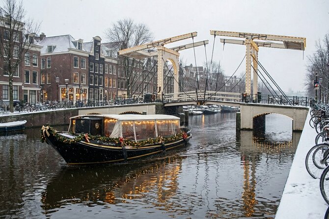 Amsterdam Smoke Friendly Cruise with drinks option & local guide - Key things to know before you go