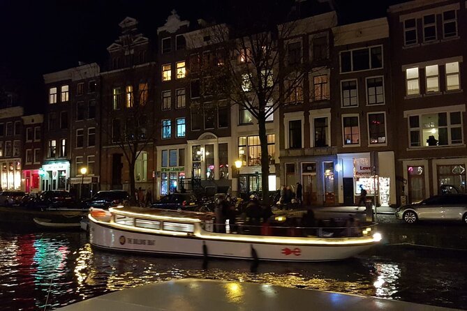 Amsterdam: The Bulldog Boat Smoke-Friendly Cruise & 2 Drinks - Quick highlights before you go