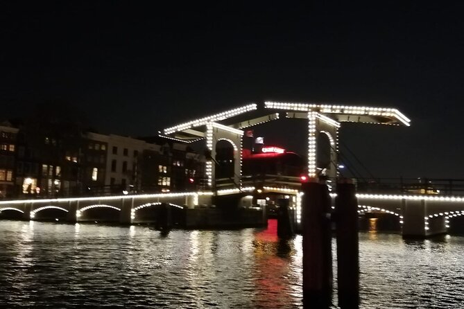 Amsterdam: The Bulldog Boat Smoke-Friendly Cruise & 2 Drinks - Central Station boarding: the spot that reduces stress