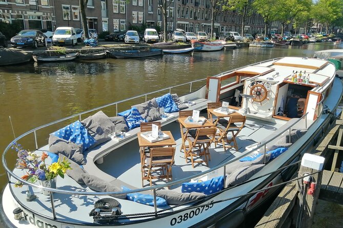 Amsterdam: The Bulldog Boat Smoke-Friendly Cruise & 2 Drinks - Smoking policy and how the cruise handles it