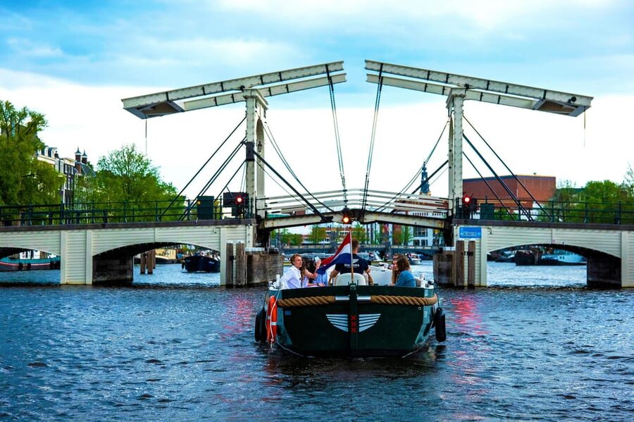 Amsterdam: The Newest Canal Cruise with Drink Option - Key points before you go