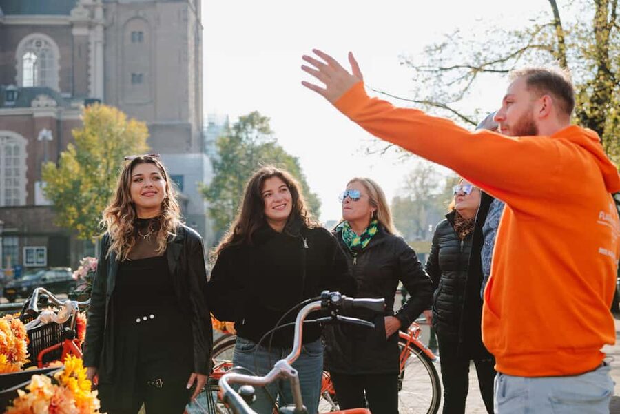 Amsterdam: Top Highlights Guided Bike Tour - A 1.5-hour Amsterdam highlights bike loop that gives you bearings fast