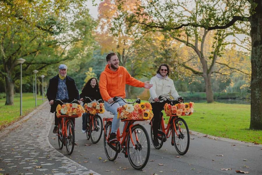 Amsterdam: Top Highlights Guided Bike Tour - Jordaan streets and the Anne Frank area, why these stops land