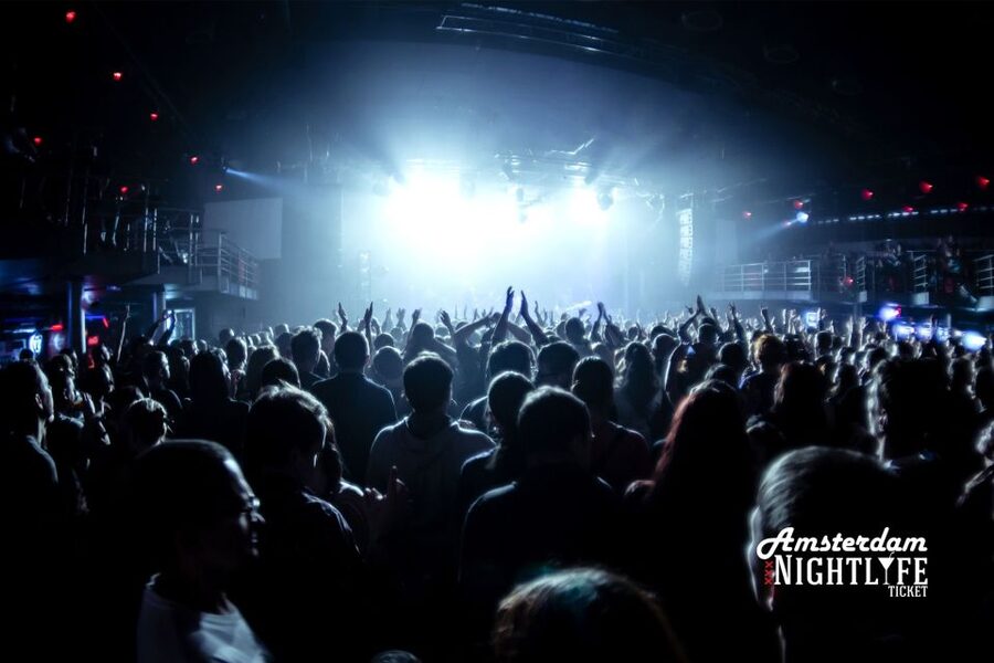 Amsterdam: Tour De BonTon Club Tour and 20+ Nightclubs Entry - From one club to 20+ venues: how the nightlife ticket works in real life