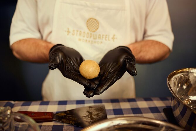 Amsterdam Traditional Dutch Syrup Waffle Making Workshop - The 45-Minute Flow: Dough, Hot Iron, and the Syrup Moment