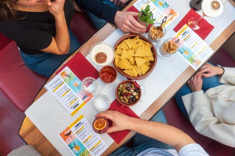 Amsterdam: Unlimited Cocktails Cruise on the Canals - Key things to know before you go