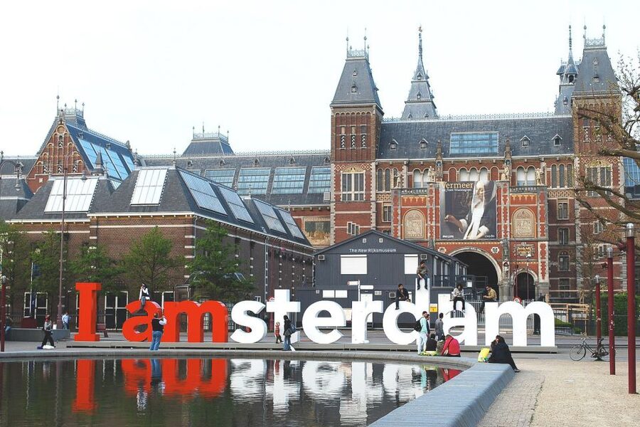 Amsterdam: Van Gogh Museum Masterpieces Tour up to 8 guests - Practical realities: what is included, and what you should plan separately