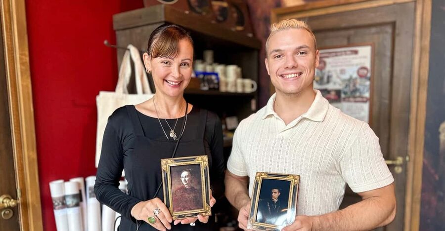 Amsterdam: Van Gogh or Rembrandt AI Portrait Photo Souvenir - Key things to know before you go