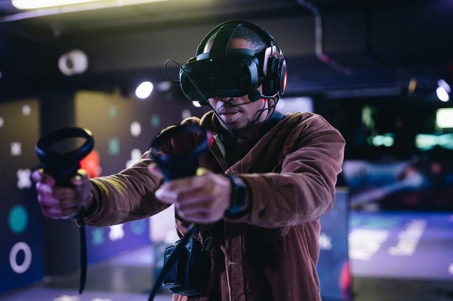Amsterdam: VR Game Park Free-Roaming Experience - Who This Is Best For in Amsterdam