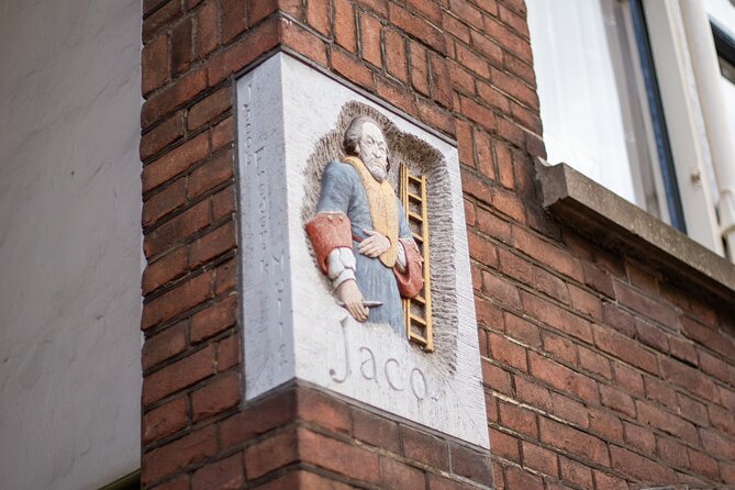 Amsterdam Walking Tour: Urban Legends & History with local guide - What You Learn Beyond the Stories