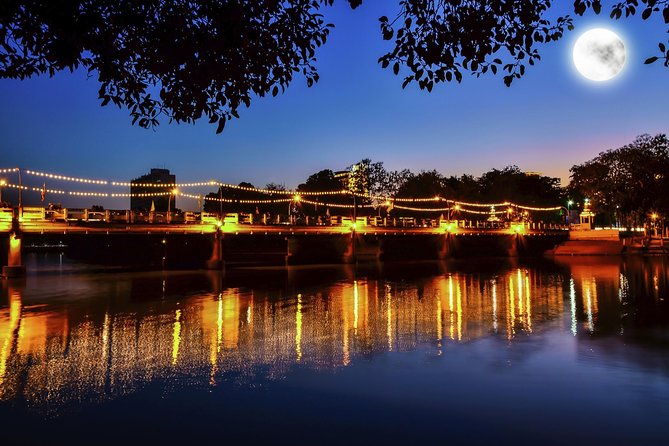 Amsterdam: Wine and Cheese Evening Cruise - The 90-Minute Flow: From LOVERS Café to the Best Bridge Views