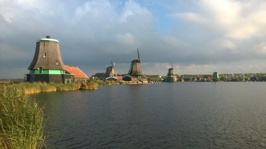 Amsterdam: Zaanse Schans 3-Hour Small Group Tour - Clog making at the wooden shoe workshop, more than souvenirs