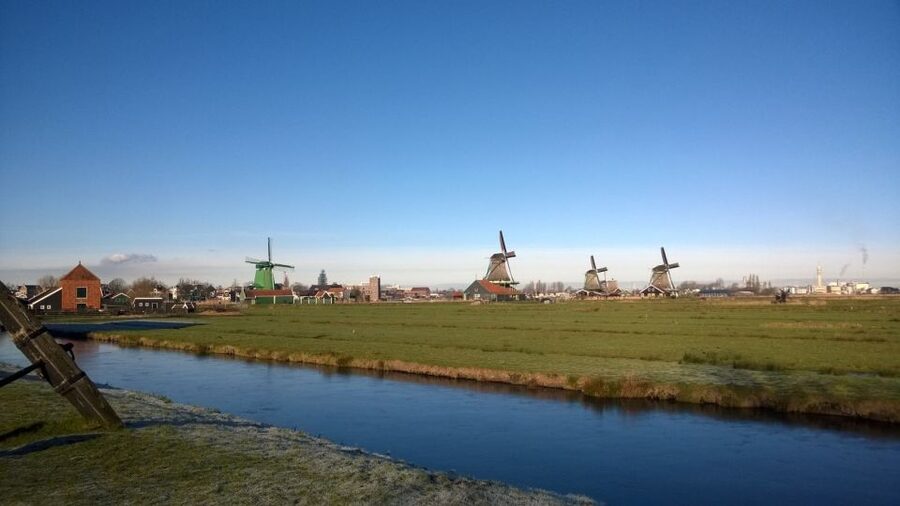 Amsterdam: Zaanse Schans 3-Hour Small Group Tour - Cheese farm tastings, Dutch Gouda and smart sampling