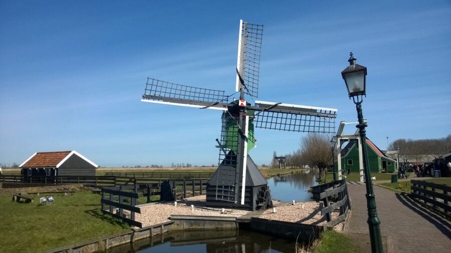 Amsterdam: Zaanse Schans 3-Hour Small Group Tour - Why the small-group format makes this feel personal