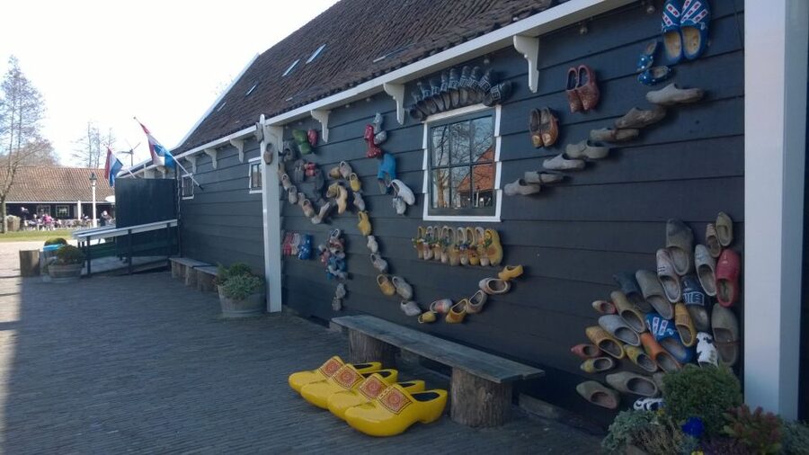 Amsterdam: Zaanse Schans 3-Hour Small Group Tour - Practical tips before you go, shoes, weather, and walking pace