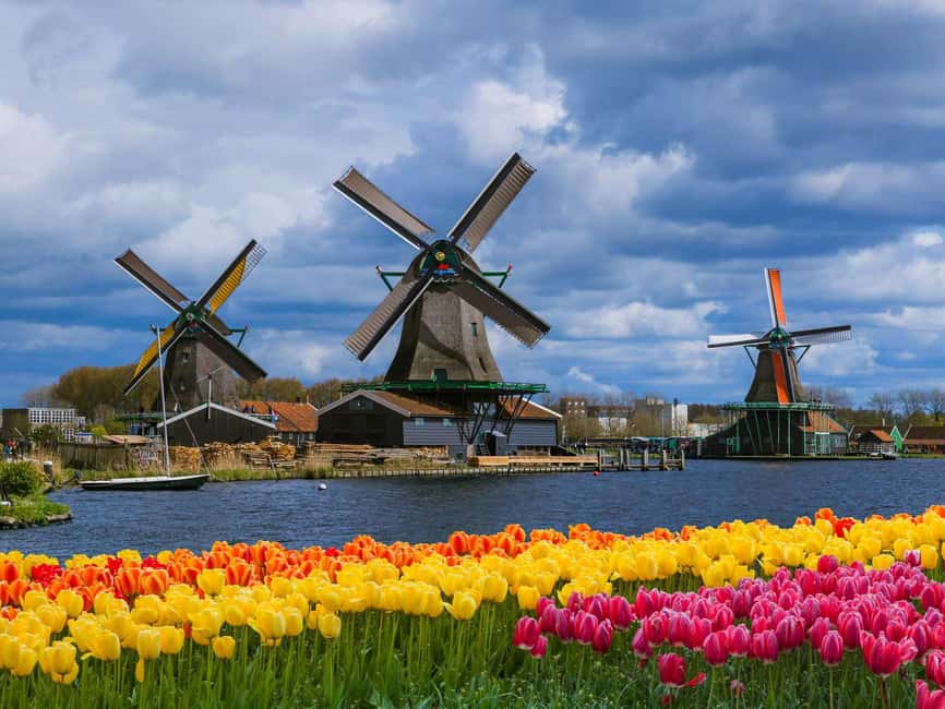 Amsterdam: Zaanse Schans, Cheese Tasting & Volendam Tour - The cheese farm experience: clogs, live demo, and real tasting time
