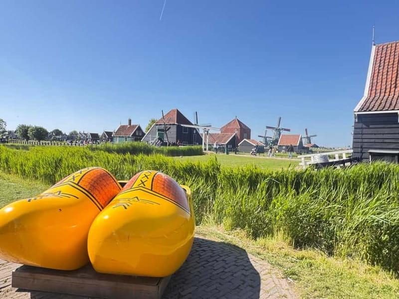 Amsterdam: Zaanse Schans Windmills & Zaandam E-Bike Tour - Riding Back Through Amsterdam and NDSM Werf Without Losing the Day
