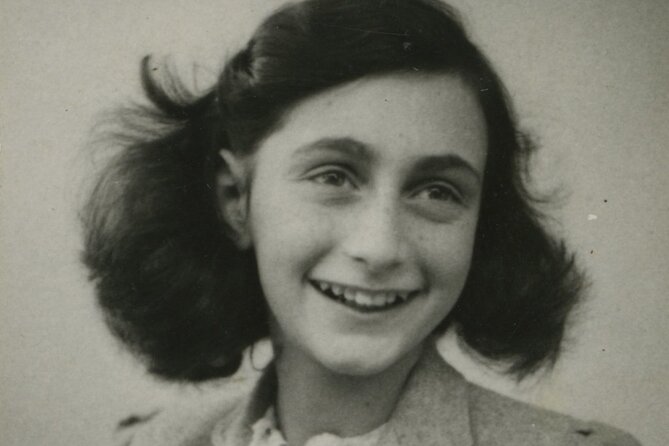 Anne Frank and the Jewish History of Amsterdam Private Tour - Portuguese Synagogue: starting at a still-working landmark