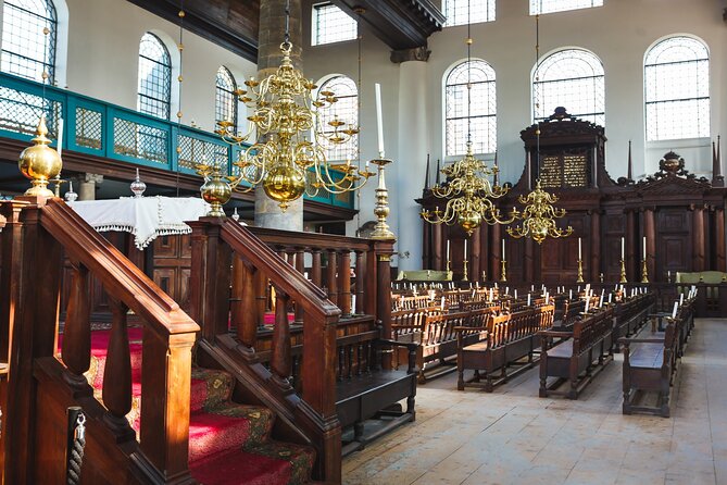 Anne Frank, Holocaust and Jewish History Museum Private Tour - The Royal Palace square and the WWII National Monument stop