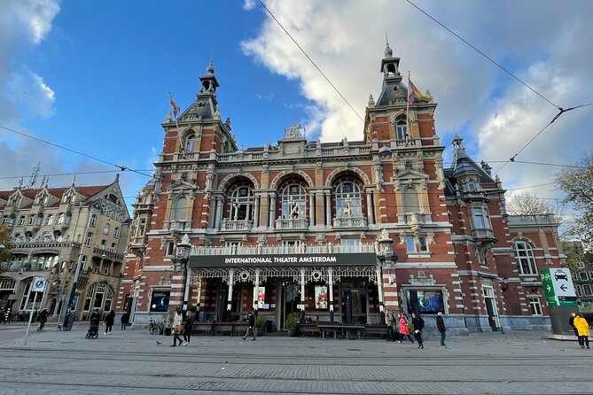 Anne Frank's Amsterdam Walking Tour - Jordaan streets and the musician square stop