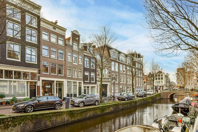 Anne Frank Walking Tour Amsterdam - Stop 3: The Silver Mirror area near key sights like Anne Frank House and Rijksmuseum