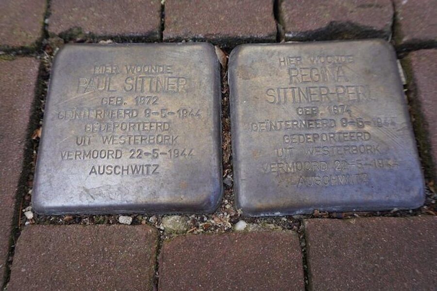 Anne Frank & World War II Small Group Walking Tour - The Two Hour Walk, from HART Museum to the Jewish Museum