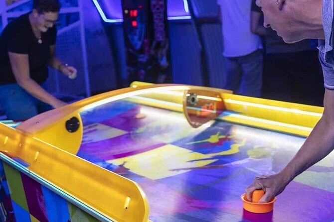 Arcade Hall in Amsterdam – A Blast from the Past at UP Events! - The Arcade Setup: What Your Hour Is Really Like