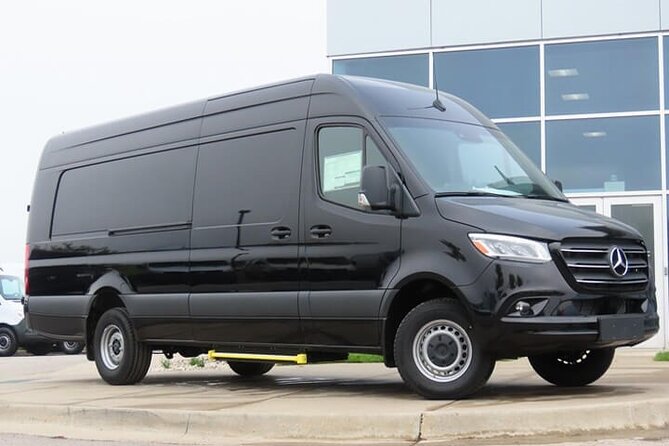 Arrival Private Transfer Amsterdam Airport to Amsterdam City Center by Minibus - Key things to know before you go