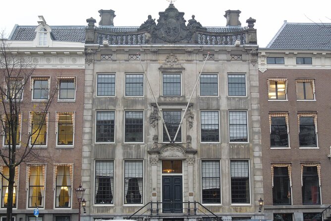 Art, Architecture and Amsterdam’s Golden Age: A Self-Guided Tour - Past the oldest building: stone, wood vaults, and a quiet time warp