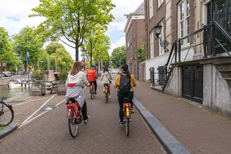 Big Bike tour Amsterdam - See all in 3 unforgettable hours - Three Hours to Get Your Bearings on a Canal Bike Tour