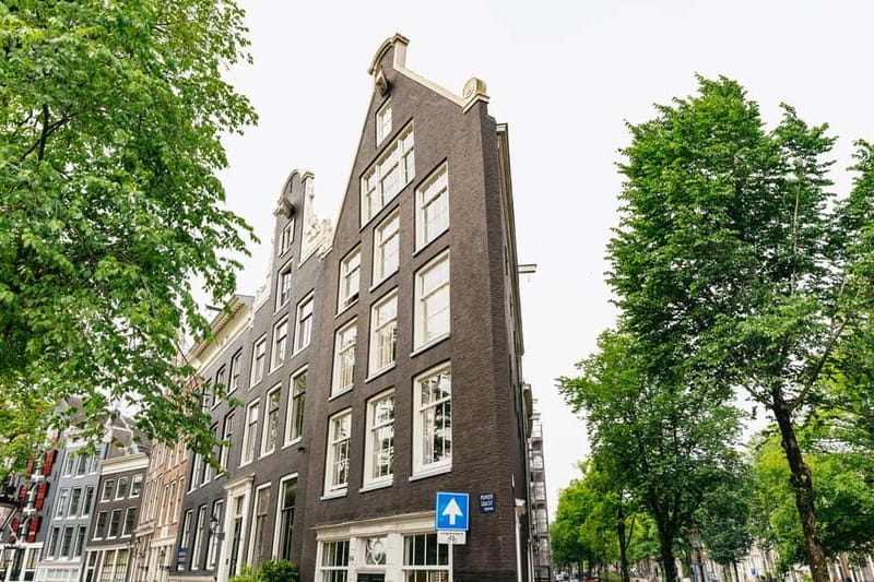 Big Bike tour Amsterdam - See all in 3 unforgettable hours - Museum Quarter to De Pijp: Rijksmuseum Area Views and Local Streets