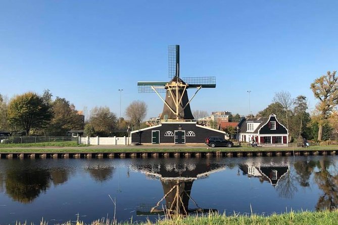 Bikes, Beers and Bites: City Food, Drink, & Cycle Tour - Stop 5: Magere Brug, the bridge you keep hearing about
