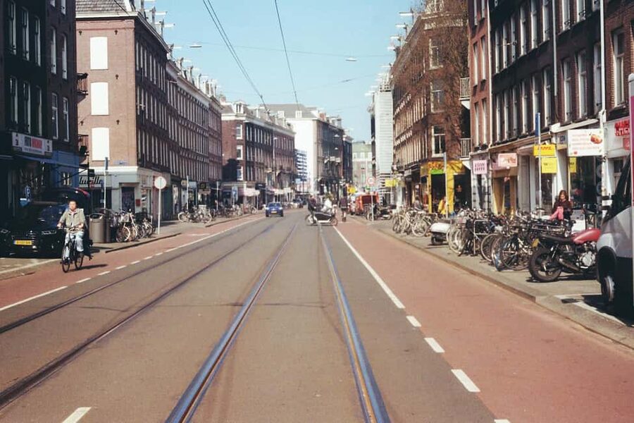 Capture Iconic Amsterdam: Photo Walk with a Pro Photographer - Why this Amsterdam photo walk feels different from a regular sightseeing loop
