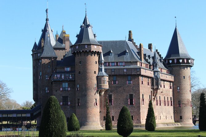 Castle De Haar Small-Group Tour from Amsterdam - The van ride: quick countryside change, plus snacks and drinks