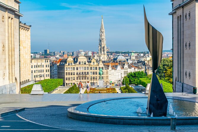 Charms of Brussels and Bruges Day Trip from Amsterdam - Guides make or break it, and this route has strong ones