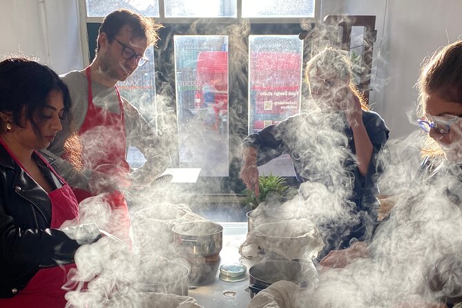 Cheese making workshop next to De Hallen, heart of Amsterdam - The tasting and drink: how the class turns into a meal