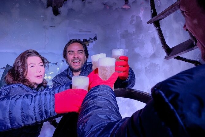 Combo Ticket: Xtracold Icebar Amsterdam and 1-Hour Canal Cruise - Warmth and comfort tips for a -10 C bar