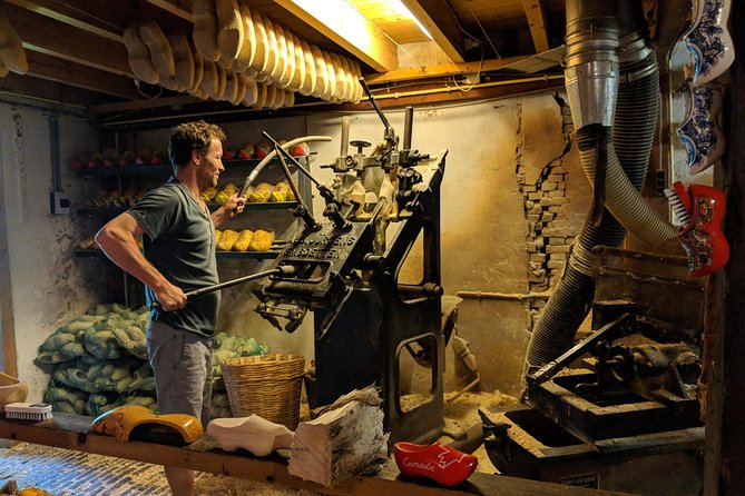 Countryside Bike Tour from Amsterdam: Cheese, Clogs & a Windmill - Krijtmolen d’Admiraal: Seeing a Working Windmill Up Close