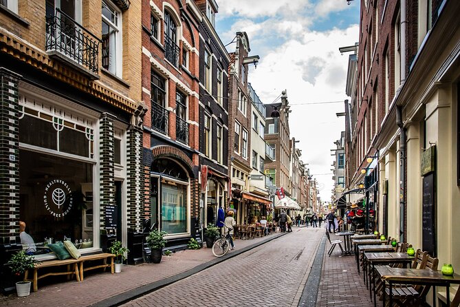 Cursed Houses of Jordaan: Self-Guided Mystery Walk in Amsterdam - Cursed Houses of Jordaan: a phone-led mystery walk through the Jordaan