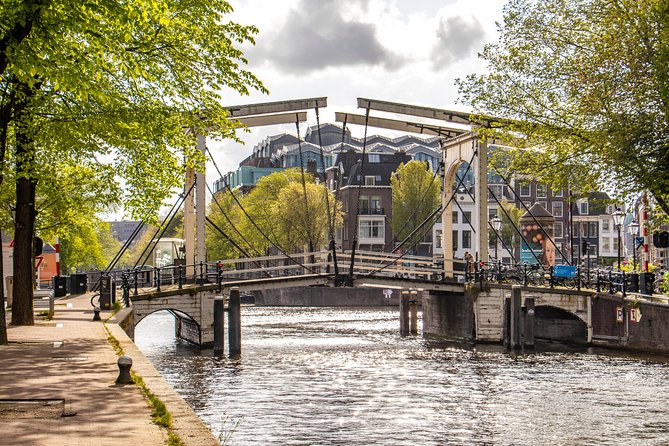 Discover Amsterdam’s most Photogenic Spots with a Local - Price and logistics: what you really pay for