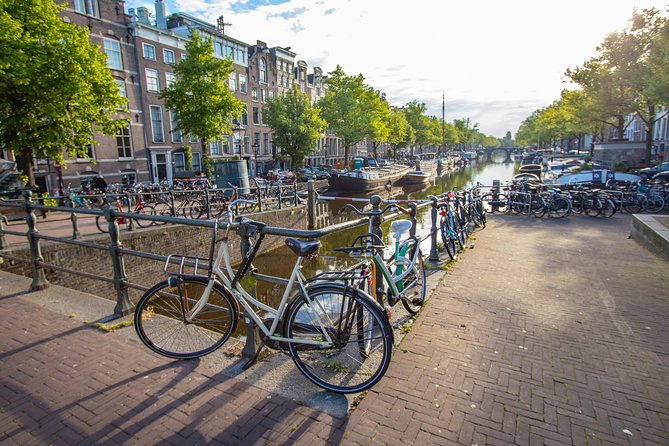 Discover Amsterdam’s most Photogenic Spots with a Local - Practical tips that help you get better photos on this walk