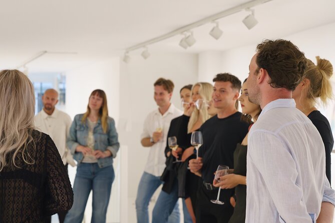Discover Amsterdam's top Art Galleries - Stop 1: Contemporary artists, technique talk, and real expert access