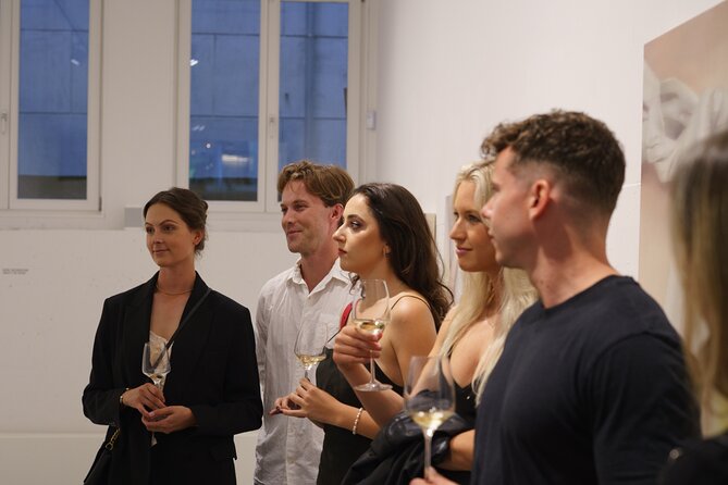 Discover Amsterdam's top Art Galleries - The café finish: a low-pressure way to talk art