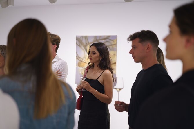 Discover Amsterdam's top Art Galleries - Meeting at Pulitzer Amsterdam and getting oriented fast