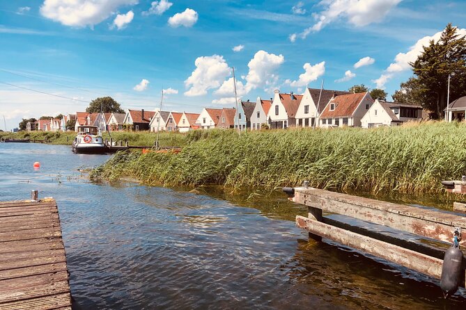 Dreamy Dutch Villages Tour: Giethoorn, Zaanse Schans & More - Giethoorn by boat: Venice of Holland, canals-only, and thatched roofs